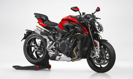MV Agusta Brutale 1000 RS 2022 - Η βασική έκδοση δίπλα στην κορυφαία RR