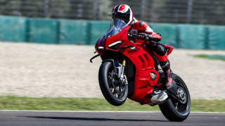 Ducati Panigale V4 2022 - Βελτιωμένο σε κάθε τομέα