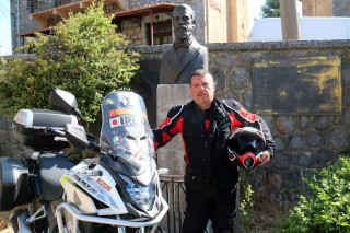 Κωνσταντίνος Μητσάκης – Ταξίδι στην Κεντρική Ασία με Honda CB500X