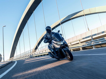 Yamaha NMAX 155 Tech MAX 2026 - Έρχεται με τη νέα μετάδοση YECVT!