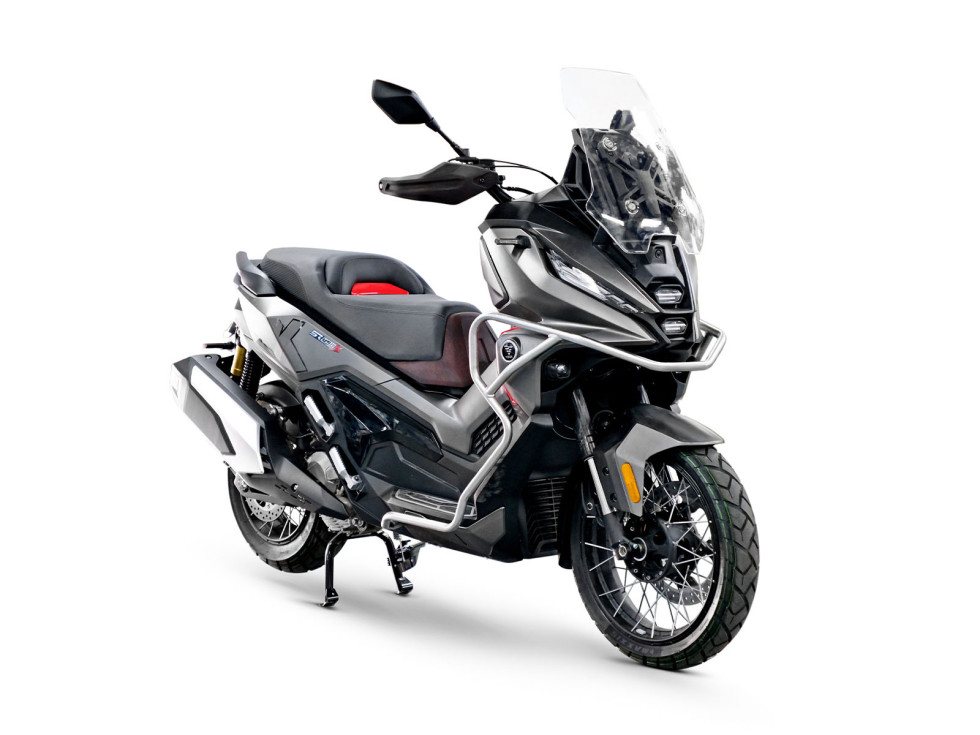 EICMA 2025 - Voge SR450X 2026