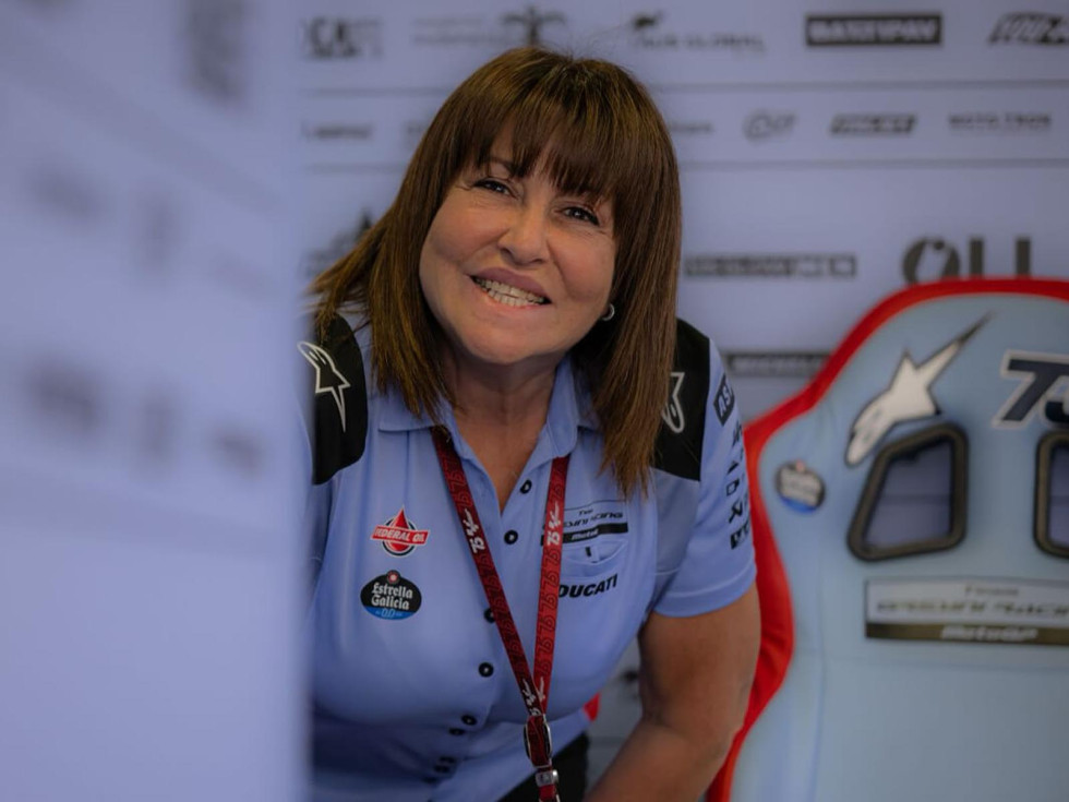 Nadia Padovani - Η απώλεια του Fausto Gresini, η ανάληψη της ομάδας και ο σεξισμός στο MotoGP