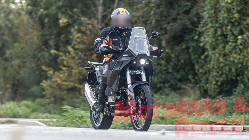 KTM 990 Adventure 2027 – Εμφανίστηκε η νέα μοτοσυκλέτα