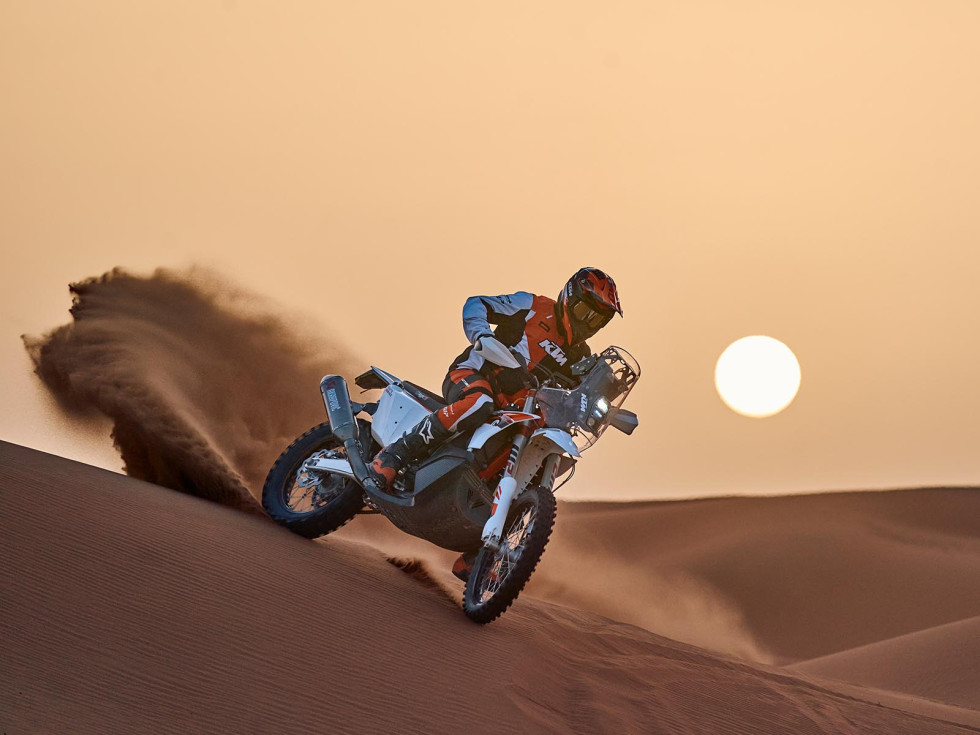 KTM 450 Rally Replica 2026 - 150 μοτοσυκλέτες και 5 μόνο για εκλεκτούς