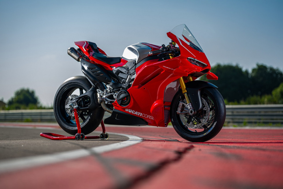 Ducati Panigale V4 R 2026 - Στόχος η αγωνιστική κορυφή