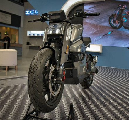 EICMA 2022 - Xcol Unit 00 - Hλεκτρική μοτοσυκλέτα υψηλής απόδοσης