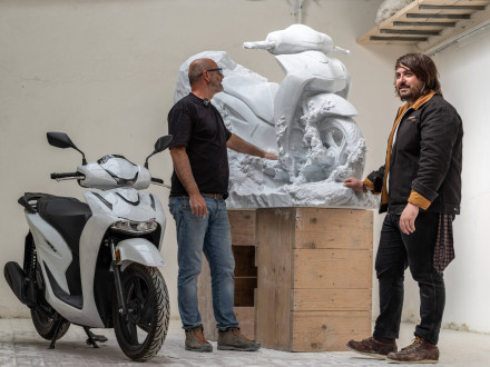 Honda - Γιορτάζει τα 25 χρόνια του SH125i με το SH Marmo και το ‘Hanami’