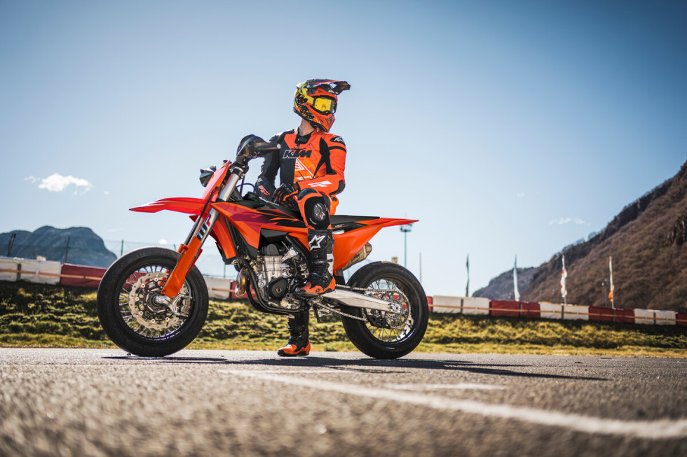 KTM 450 SMR 2027 – Παρουσίαση για το «καθαρό» supermoto της εταιρείας