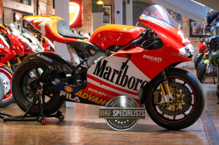 Πωλείται Ducati Desmosedici RR Troy Bayliss GP3