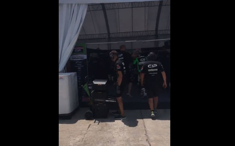Moto3 – Απολύθηκε μηχανικός που είχε χτυπήσει αναβάτη [Βίντεο]
