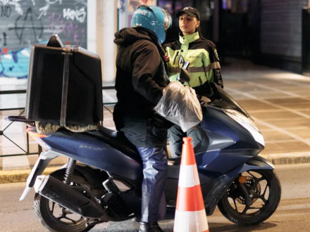 Αλκοτέστ εκτός «κλασικών» σημείων - «Σαφάρι» στο Παγκράτι