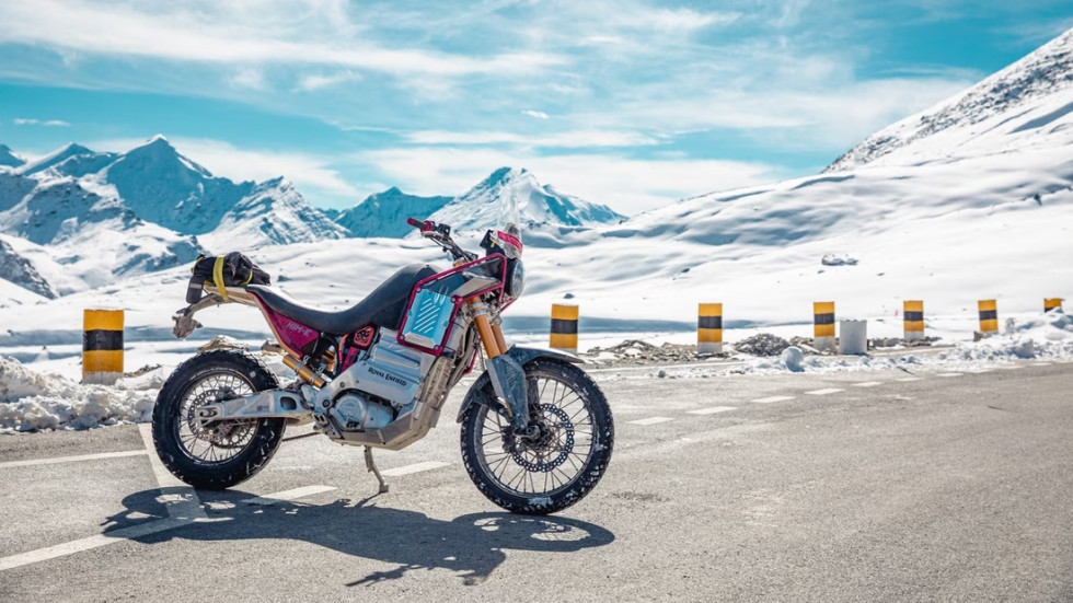 Royal Enfield – Η αβεβαιότητα για την ηλεκτροκίνηση φέρνει αναβολές μοντέλων