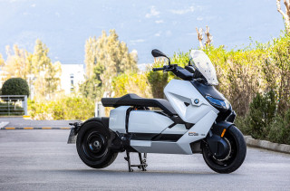 BMW CE 04 - Έφτασε τo νέο ηλεκτρικό scooter στην Ελληνική αγορά