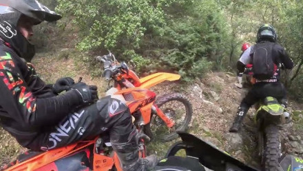 «Καρφωτή» σε ελεύθερη εντουροβόλτα στην Θάσο - Σωρεία αστυνομικών ελέγχων και υπέρογκων προστίμων!