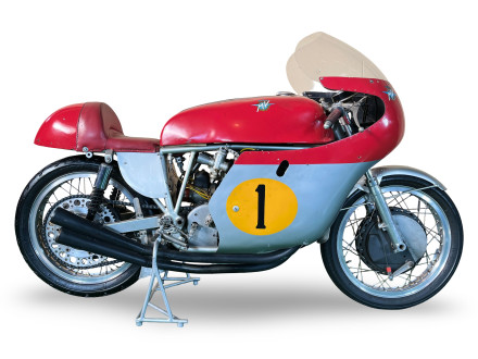 Σε δημοπρασία μία αγωνιστική MV Agusta των Agostini και Hailwood!