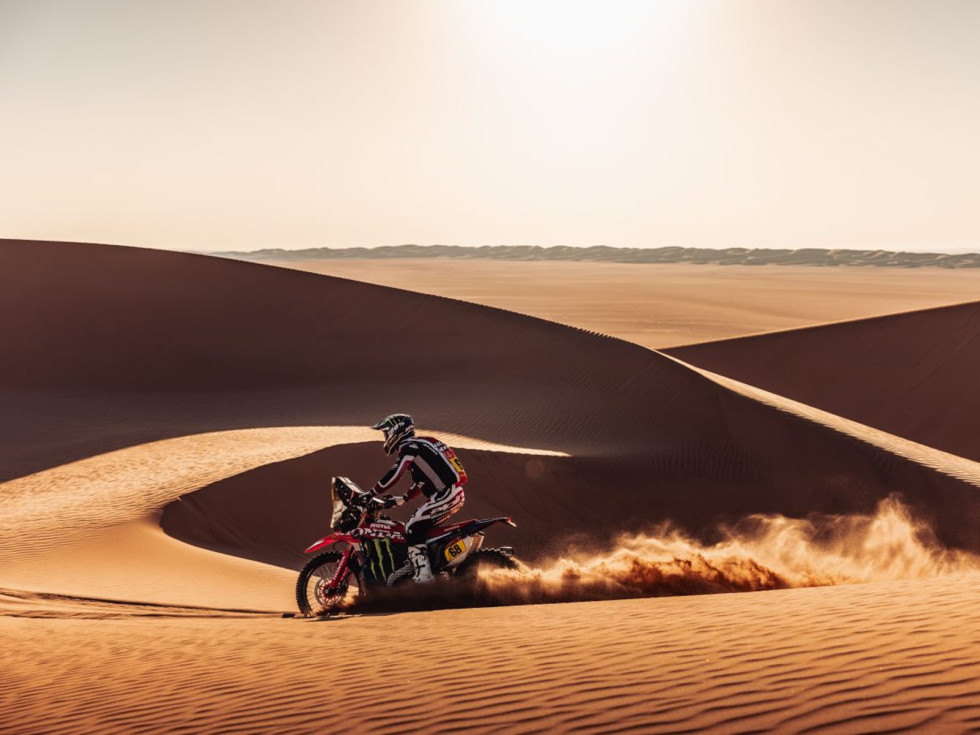 Dakar 2026 - 9η Ειδική Διαδρομή - Επαναφορά για Sanders στην πρωτοπορεία, σε ράγες ο Βασίλης Μπούδρος