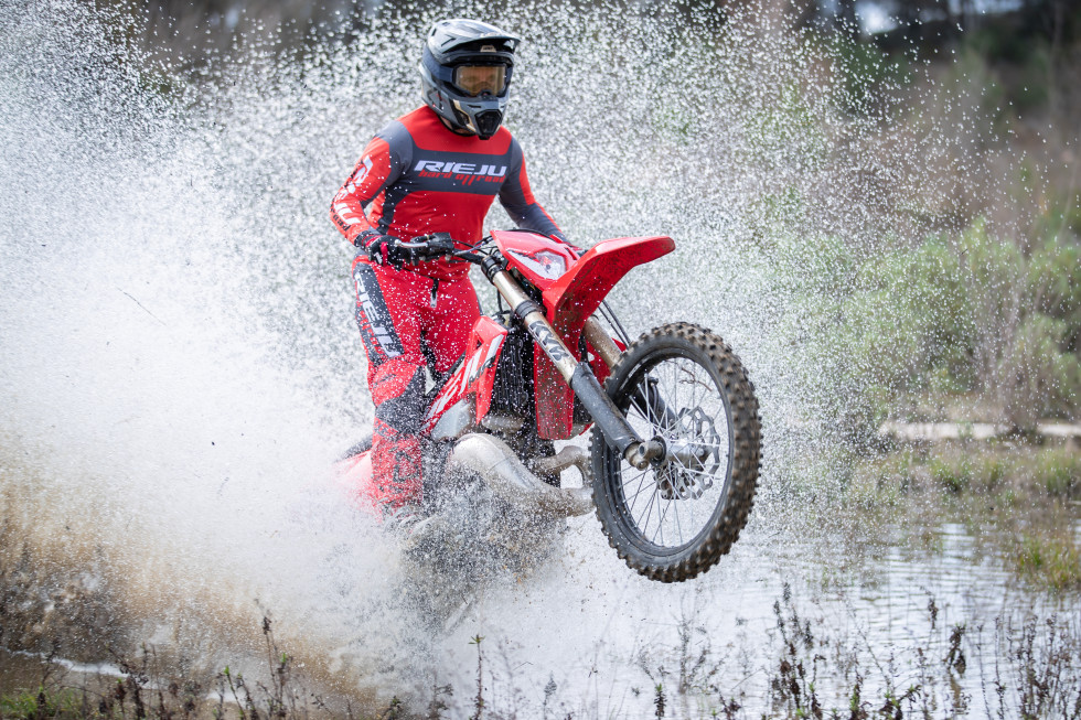 Rieju MR 300i MY26 – Νέος διεκδικητής της κορυφής στο Hard Enduro