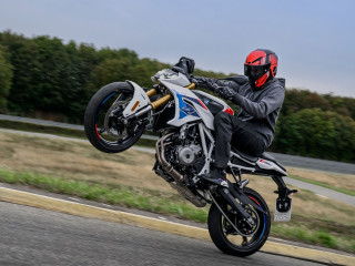 BMW F 450 R 2026 - Η νέα naked των Βαυαρών για την Α2 με 48 ίππους και βάρος μόλις 175 κιλά