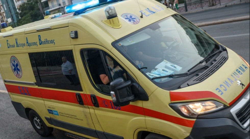 Τροχαίο ατύχημα στο Κορωπί – Σε σοβαρή κατάσταση 21χρονος αναβάτης