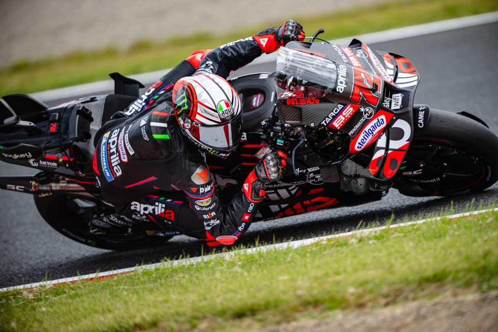 MotoGP 2025 Motegi, Free Practice - Bezzecchi εναντίον Acosta
