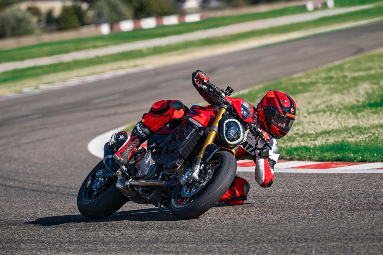 Νέα Ducati Monster SP – Mad for fun
