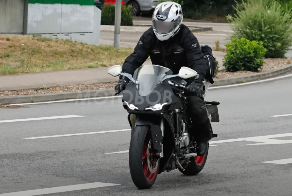 H Norton V4 ετοιμάζεται για την EICMA