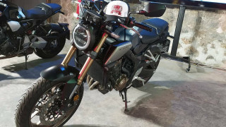 Το νέο Honda CB650R ετοιμοπαράδοτο στη Moto Petsas