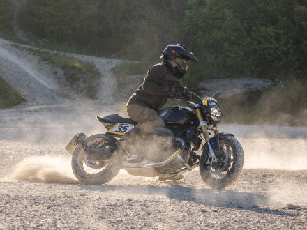 BMW R 12 nineT - Τώρα και με flat track αισθητική