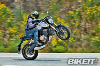 Video Test Ride - Honda CB650R 2020