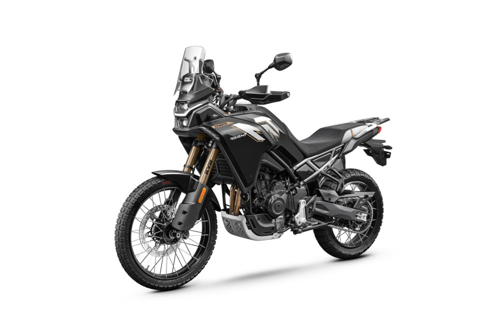 CFMOTO 450MT 2026 - Ανανέωση στα χρώματα