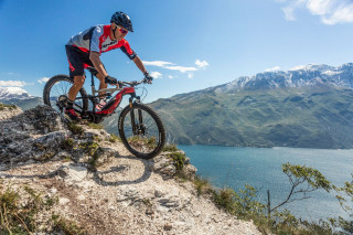 Ducati MIG-RR – Ο Troy Bayliss δοκιμάζει το ηλεκτρικό mountain bike