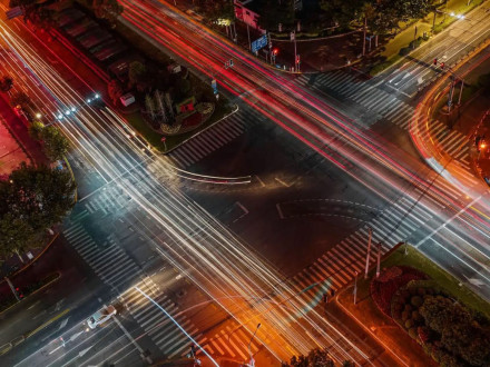 Η αυτόνομη οδήγηση ίσως αλλάξει τους φωτεινούς σηματοδότες