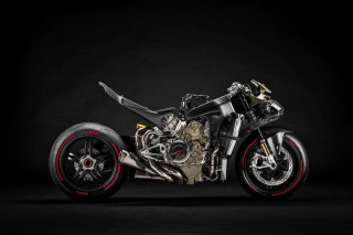 Ducati Panigale V4 Superleggera – Ολόγυμνες φωτογραφίες της πανίσχυρης καλλονής