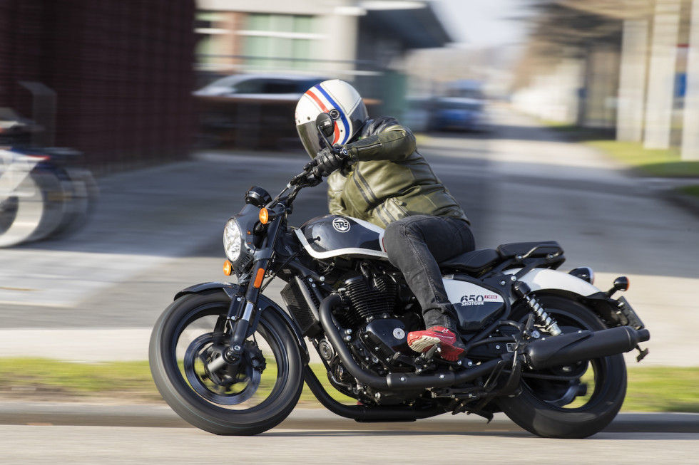 Test - Royal Enfield Shotgun 650 - Αποστολή στο Βέλγιο
