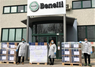 Benelli - Δωρεές υλικού σε νοσοκομείο και Ερυθρό Σταυρό!