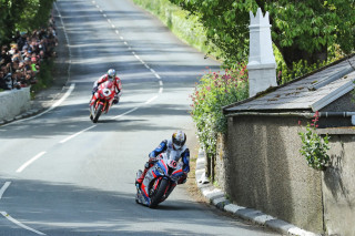 IoM TT 2019, Superbike – Ο Peter Hickman κέρδισε τον συντομευμένο αγώνα