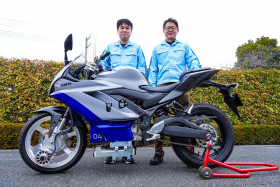 Η Yamaha συνεχίζει την ανάπτυξη της μοτοσυκλέτας που «δεν θα πέφτει»