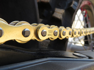 Αλυσίδες μετάδοσης RK Takasago Chain από τη Motoway