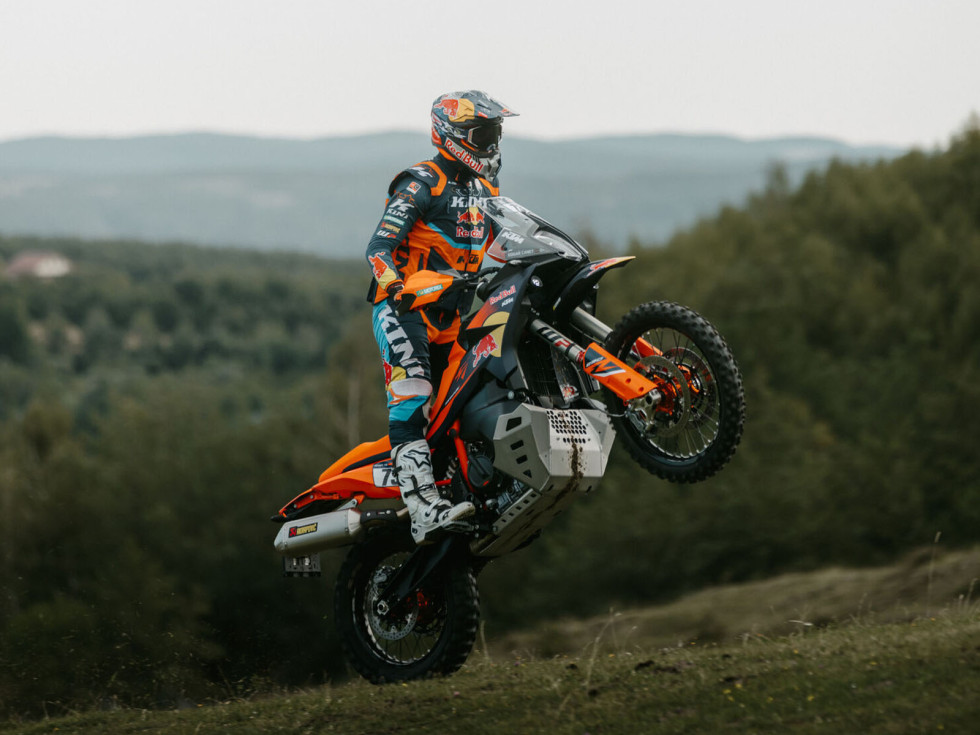 KTM 890 Adventure R Rally 2026 - Πολιτική μοτοσυκλέτα Dakar περιορισμένης παραγωγής