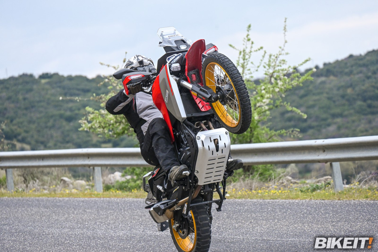 Test - QJMOTOR SRT 450RX - Πρώτη επαφή στην Ελλάδα