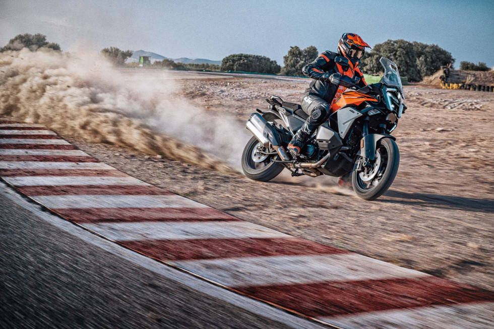 Bajaj Mobility – Ανακοινώθηκαν τα προκαταρκτικά οικονομικά στοιχεία του 2025