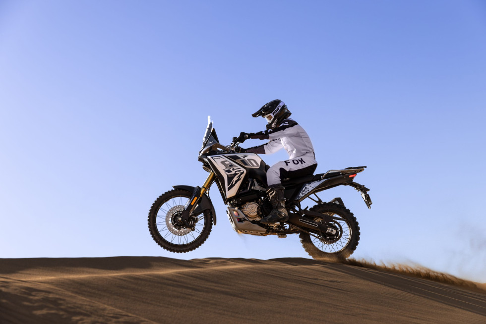 Voge DS800X Rally – Ακόμα μία «Κινέζα» που έκλεψε την καρδιά της Ευρώπης