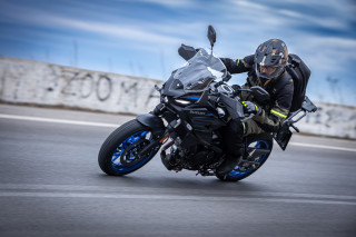 Test – Suzuki SV-7GX – Πρώτη σύντομη δοκιμή στην Ελλάδα