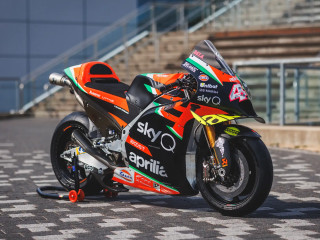 Η Aprilia RS-GP20 του Aleix Espargaro βγαίνει στο.. σφυρί