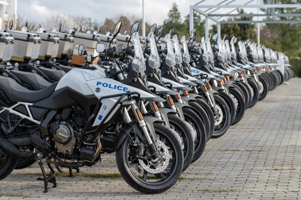 ΕΛ.ΑΣ. - Ενίσχυση με 431 μοτοσυκλέτες Suzuki V-Strom 800