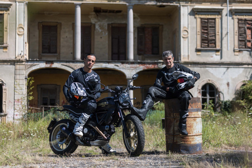Νέο ρεκόρ Guinness - 24 ώρες χώμα με Ducati Scrambler