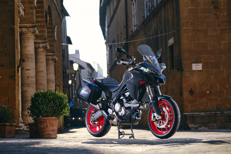 Ducati Multistrada V2 - Το επίσημο δελτίο τύπου και ο χρόνος άφιξης στην Ελλάδα