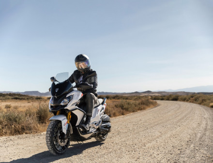 H Peugeot Motorcycles στην Ελλάδα από τον Όμιλο Επιχειρήσεων Σαρακάκη