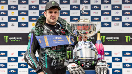 IoM TT 2024, Supertwin Race 1 - Νέος βασιλιάς στο Νησί με 27 νίκες
