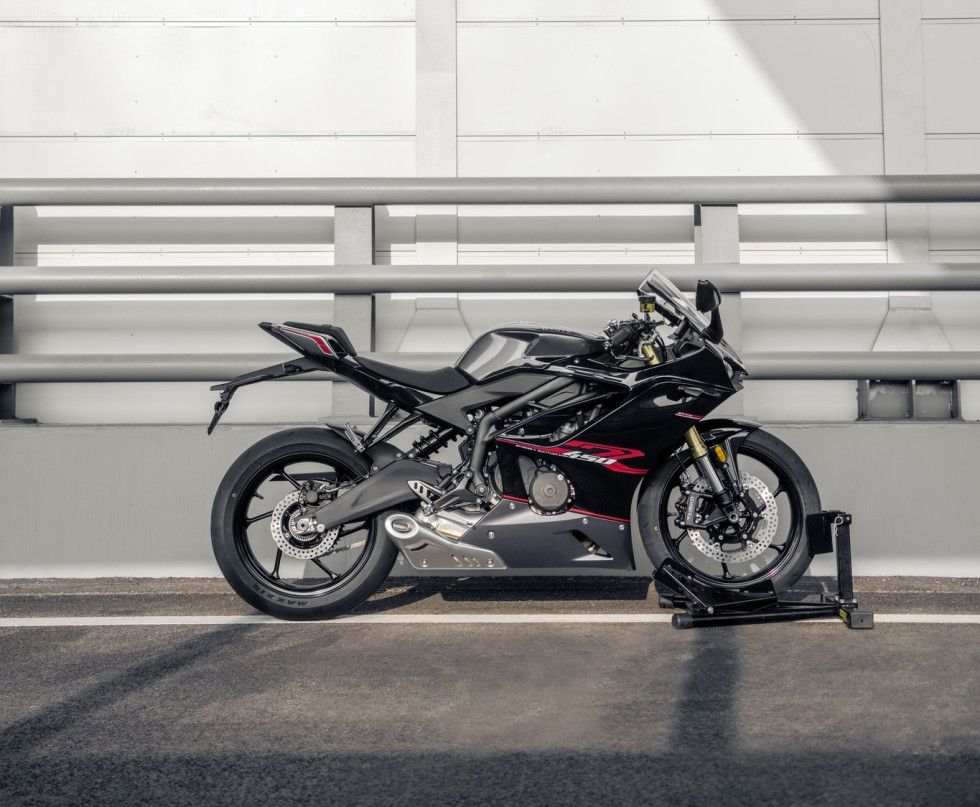 H Kove θα τρέξει στο Isle of Man TT!